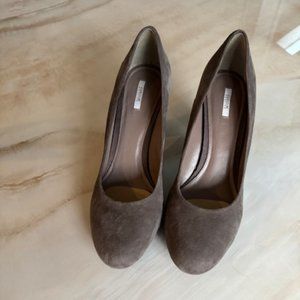 Geox Taupe Suede Pumps with 3" Heel, size 9.5, European 41